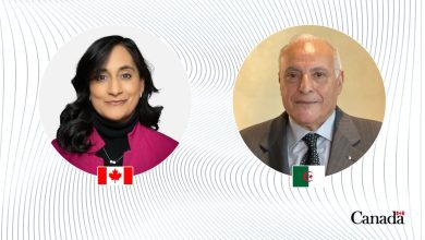 La ministre Anand s’est entretenue avec le ministre algérien des Affaires étrangères, Ahmed Attaf